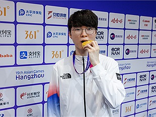 Faker “tự hào và hạnh phúc” dù không cùng tuyển Hàn Quốc chơi Chung kết ASIAD 19, đã nghĩ về Á vận hội 3 năm sau tại Nhật Bản