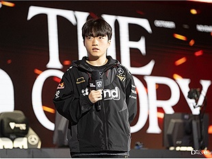 Keria nói từng không có ý định dùng Bard trước C9, muốn cùng T1 vào Chung kết rồi vô địch CKTG 2023 trên sân nhà