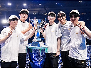 Faker và tổ đội T1 hé lộ trang phục vinh danh nhà vô địch CKTG 2023