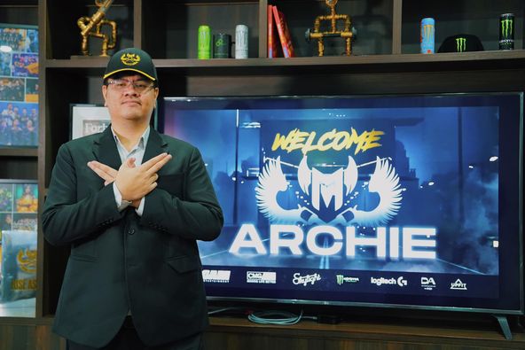 HLV Archie comeback GAM để đảm nhiệm vai trò HLV trưởng