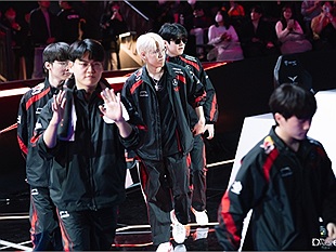 Zeus từng lo sợ T1 sẽ suy sụp sau khi để GEN ngược dòng tại LCK Mùa Xuân 2024