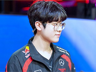 Zeus bật mí với fan rằng T1 sẽ còn rất nhiều giáo án mới tại LCK Mùa Xuân 2024