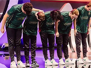 Caedrel đổ vấy cho 1 tuyển thủ chơi ích kỷ cá nhân khiến FLY sớm về nước tại MSI 2024