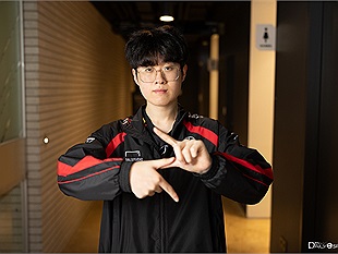 T1 Zeus: “Tôi không nghĩ chúng tôi là 1 đội không thể bị đánh bại”