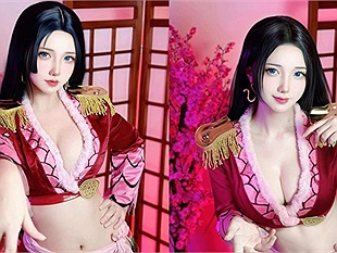 Cosplay Boa Hancock từ One Piece: Dịu dàng pha lẫn quyến rũ