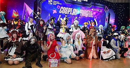 Đã mắt với dàn cosplay đang có tại Vietnam GameVerse 2025