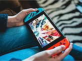 Sạc không chính hãng có làm giảm tuổi thọ Nintendo Switch 2? Kết quả thử nghiệm gây sốc!