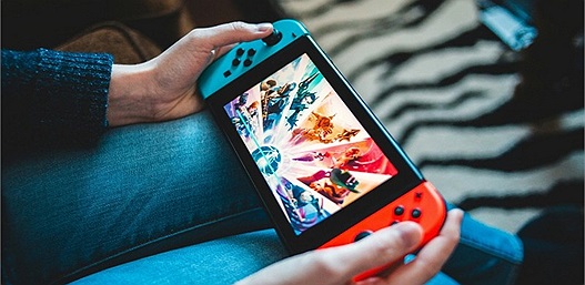 Sạc không chính hãng có làm giảm tuổi thọ Nintendo Switch 2? Kết quả thử nghiệm gây sốc!