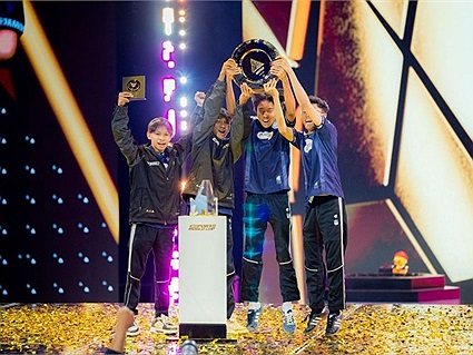 Free Fire Esports World Cup 2025: EVOS Divine lên ngôi vương