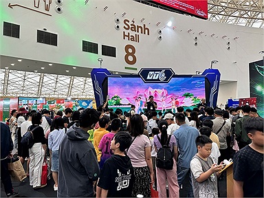 Gian hàng VTC tại Hội chợ Mùa Thu 2025: Sức hút bùng nổ ngay ngày đầu tiên