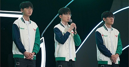 Giây phút bùng nổ khi Faker chào fan bằng tiếng Việt tại sự kiện T1 in Vietnam