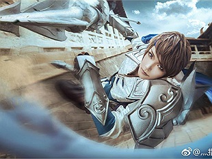 Sang chảnh và đầy quyền uy trong cosplay Triệu Vân - Vương Giả Vinh Diệu
