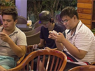 LMHT: HLV Junie chia sẻ về best Yasuo Potm và sự bổ sung Sergh trong đội hình của ROG Friends