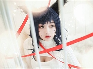 Tan chảy trước cosplay Ahri xinh đẹp đến nao lòng của coser Yiko