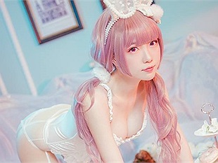 Xịt máu mũi với cosplay nàng Thỏ Ngọc vừa nóng bỏng lại vừa dễ thương không ngờ