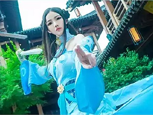 Tan chảy trước vẻ đẹp cosplay class Phương Sĩ trong Thiện Nữ Mobile