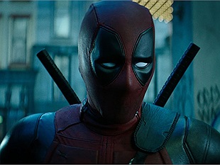 Tài tử Ryan Raynolds lột đồ trong teaser đầu tiên của Deadpool 2