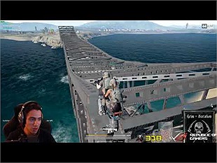 Choáng khi siêu cao thủ PlayerUnknowns Battlegrounds - GrimZ phi xe máy phân khối lớn lên nóc cầu ngoạn mục