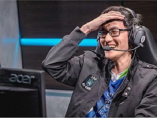 LMHT: All-Star LMS Karsa: "Tôi nghĩ LCK đã không kịp thích ứng với phong cách chơi của chúng tôi"