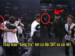 LMHT: Fan cuồng SKT dù thấp máu nhưng vẫn liều chết "băng trụ" ôm cả đội SKT khiến ai nấy đều ngơ ngác