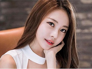 Thổn thức với vẻ dễ thương của nữ game thủ số 1 của Hàn Quốc