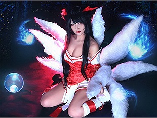 Mát lạnh ngày hè với bộ ảnh cosplay Ahri vô cùng sexy