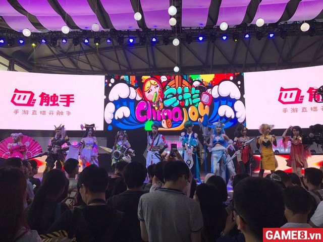 ChinaJoy2017: ChinaJoy 2017 ngày thứ nhất - Game hot và showgirl nóng bỏng