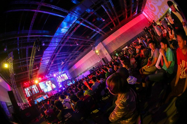 BossCFVN vô địch Đột Kích CFEL 2016 Season 1