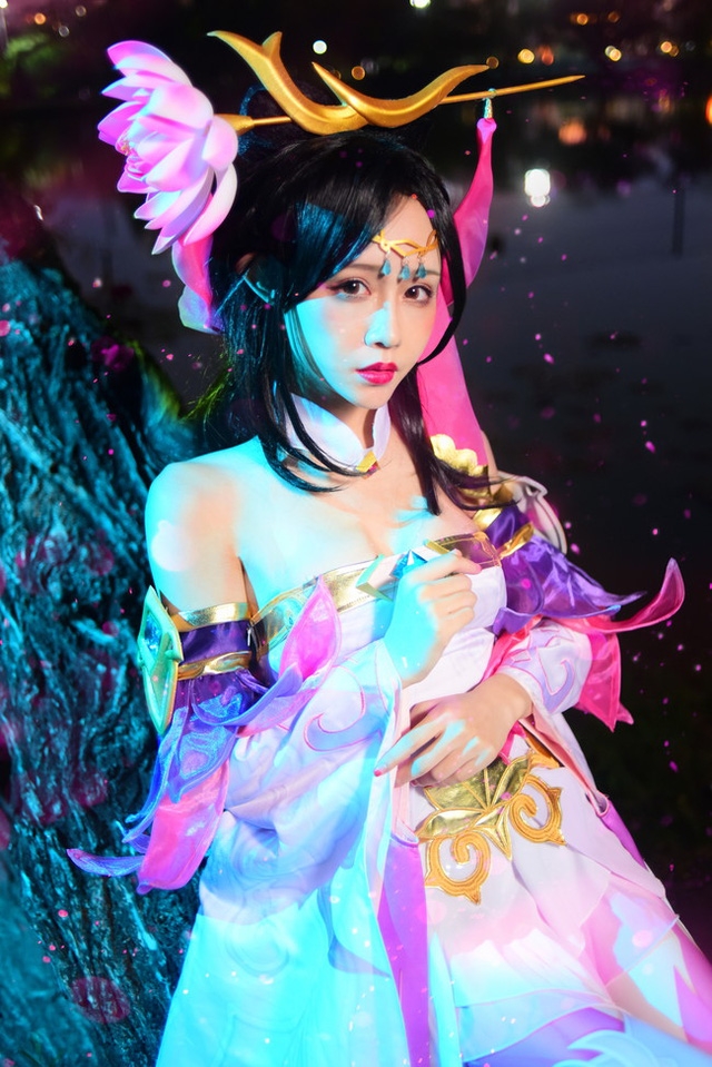 Game Vương Giả Vinh Diệu: Cosplay Điêu Thuyền khiến game thủ mê mẩn