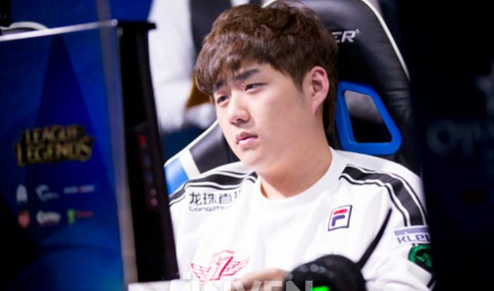 LMHT: Cựu HLV trưởng SKT tiết lộ nguyên nhân khiến Faker bật khóc, Bang sa sút phong độ tại CKTG mùa 7