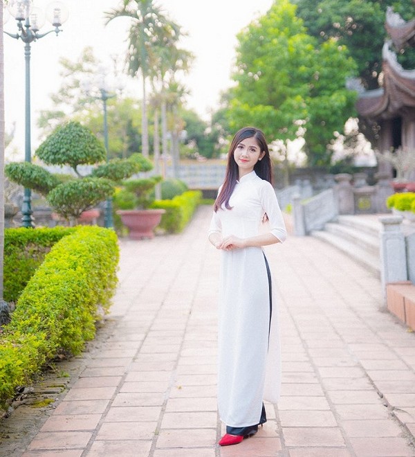 Soi nhan sắc và thành tích của 5 thí sinh Miss Teen phá tan định kiến “người đẹp não ngắn”!