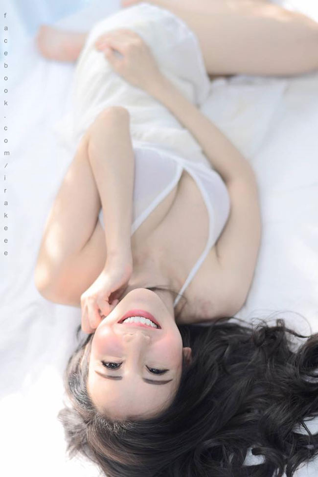 Vẻ đẹp gợi cảm của người đẹp Thái Lan khiến đàn ông không thể rời mắt