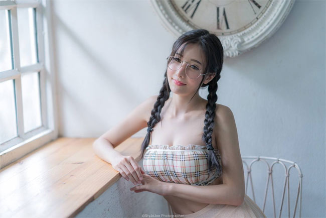 Vẻ đẹp gợi cảm của người đẹp Thái Lan khiến đàn ông không thể rời mắt