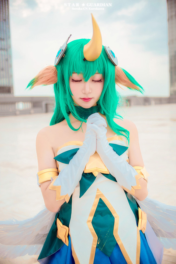 Cosplay tuyệt đẹp không tì vết của Vệ Binh Tinh Tú Soraka trong Liên Minh Huyền Thoại