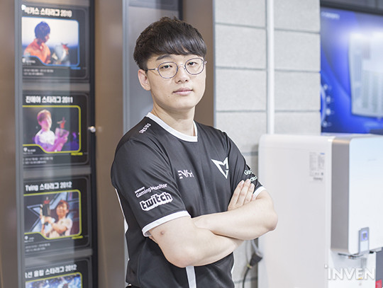 SSG CoreJJ Nhìn cách SKT T1 trở lại trong từng trận đấu, tôi đã nghĩ rằng chúng tôi sẽ thua thôi