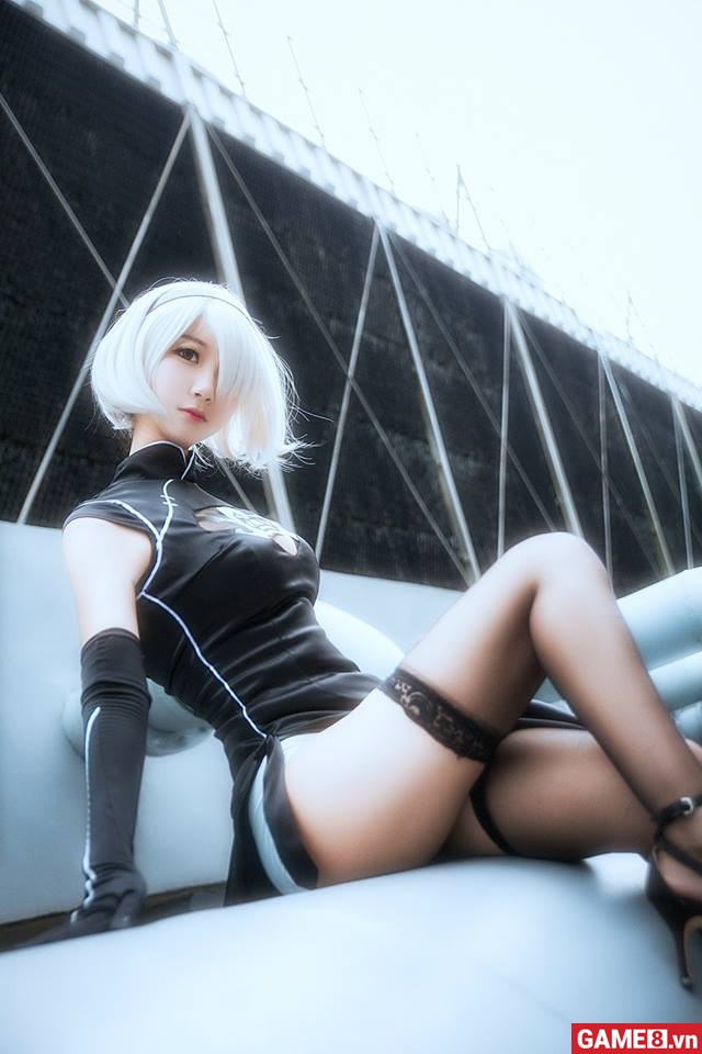 Thư giãn cuối tuần với trọn bộ cosplay nàng 2B trong Nier: Automata đẹp không tỳ vết