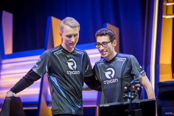 LMHT: Team SoloMId đàm phán thành công với bộ đôi đường dưới G2 Mithy và Zven, Doublelift sẽ đi về đâu?